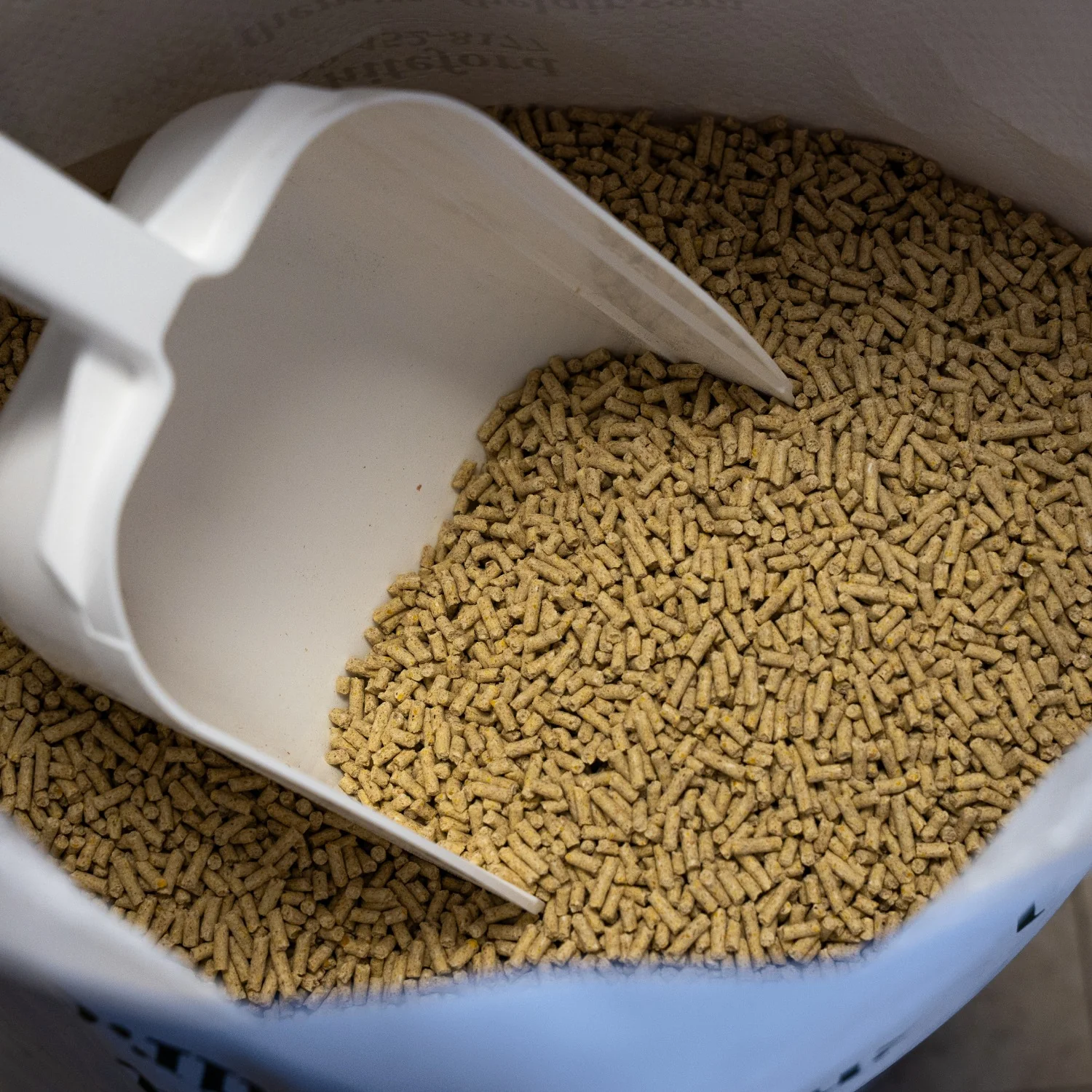 The Mill Layer Pellet Chicken Feed, 50 lb - Image 2